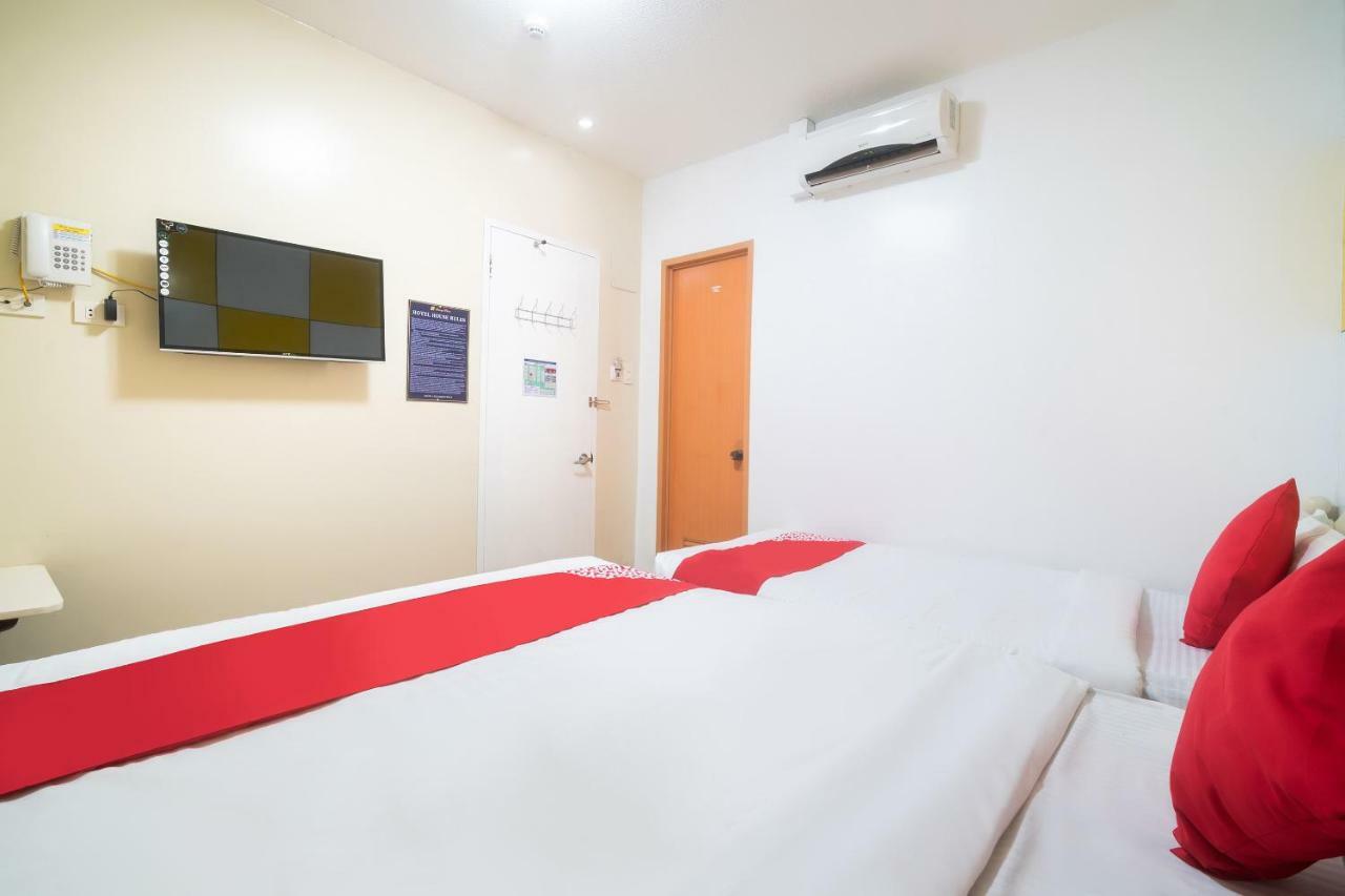 Oyo 197 Sunny Point Hotel ダバオ　シティ エクステリア 写真